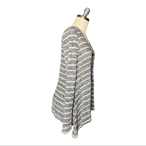 Forever 21 Striped Asymmetrical Button Cardigan size L - Picture 5 of 15